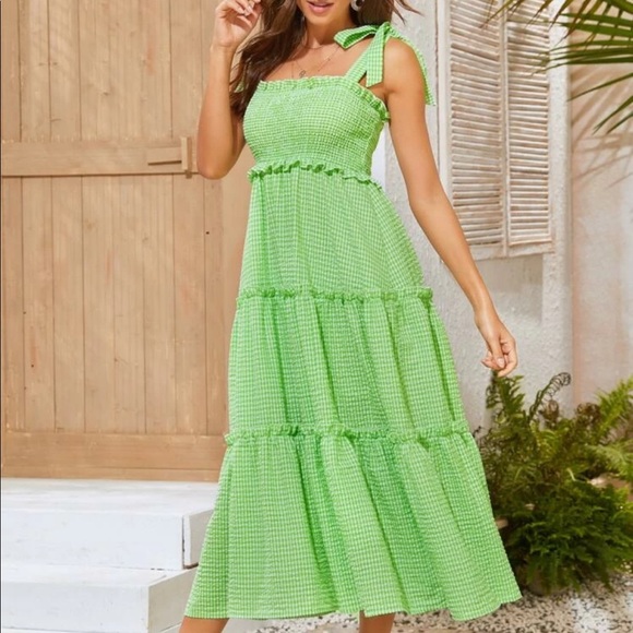 Green & white sleeveless dress - Picture 3 of 8